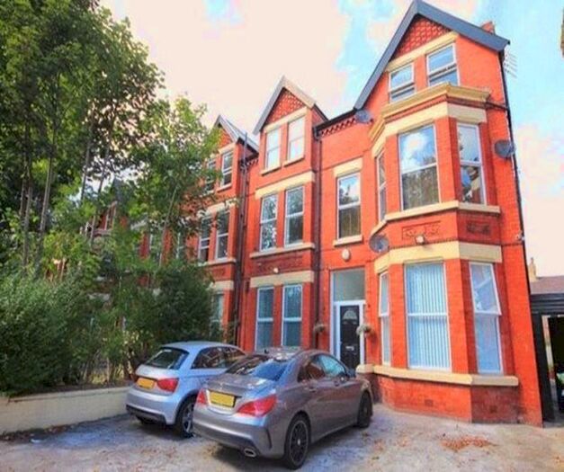 2 Bedroom Apartment To Rent In Ullet Road, L17