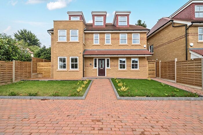 5 Bedroom Semi Detached House To Rent In Station Approach, Chelsfield, Orpington, BR6