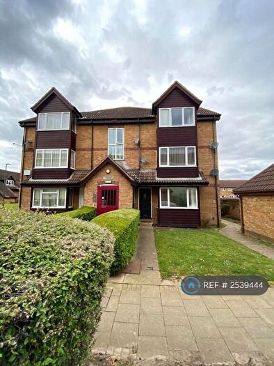 Studio To Rent In Frobisher Road, Erith, DA8