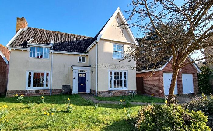 4 Bedroom Detached House For Sale In Aldergrove Close, Halesworth, IP19