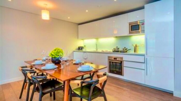 3 Bedroom Flat To Rent In Merchant Square East, London, W2
