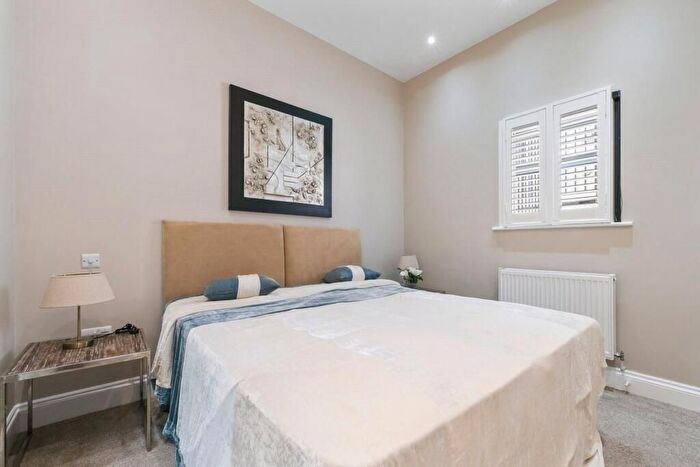 1 Bedroom Flat To Rent In Brent Street, London, NW4