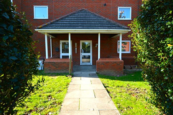 2 Bedroom Property To Rent In Grasholm Way, Slough, Berkshire, SL3