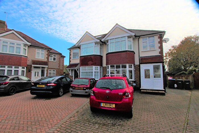 3 Bedroom Semi Detached House For Sale In Newby Close, Enfield, EN1