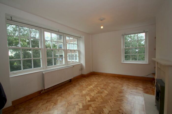 4 Bedroom Flat To Rent In Wavell House, Hillcrest, Highgate, N6