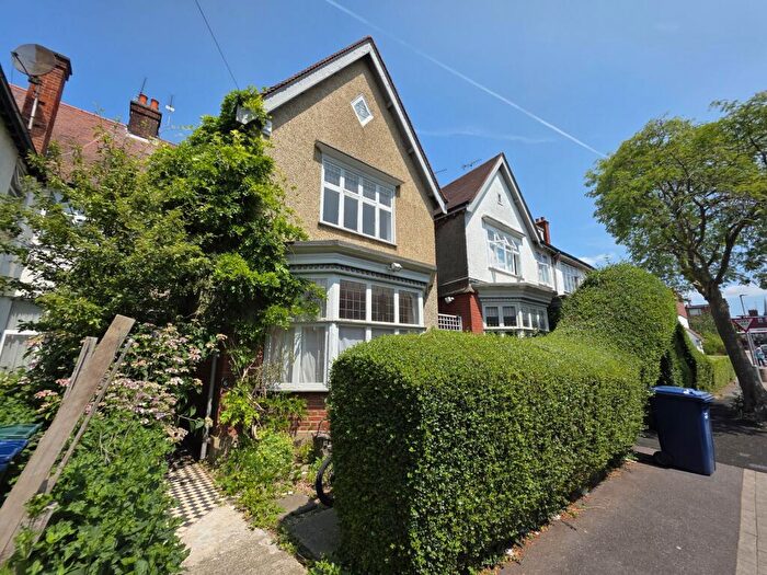 3 Bedroom House To Rent In Portsdown Avenue, Golders Green, NW11
