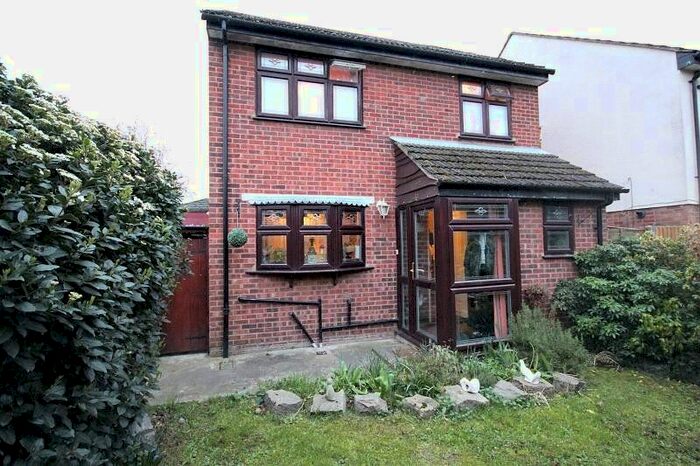 3 Bedroom Semi-Detached House To Rent In Abbey Wood Lane, Rainham, Essex, RM13