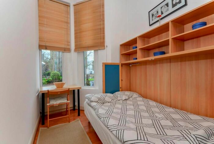 Studio To Rent In West Cromwell Road, Earls Court, London, SW5