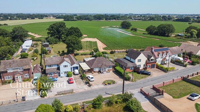 2 Bedroom Detached Bungalow For Sale In Windmill Road, Bradfield, CO11