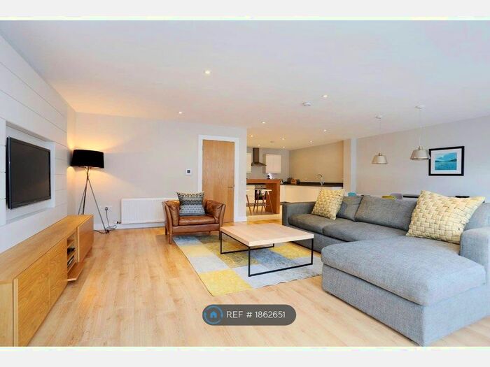 1 Bedroom Flat To Rent In Shandwick Place, Edinburgh, EH2