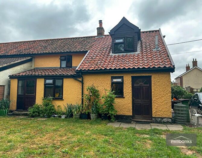 3 Bedroom Cottage For Sale In The Green, Deopham, NR18