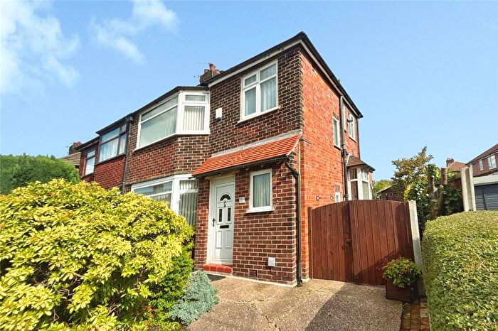 3 Bedroom Semi-Detached House For Sale In Fernlea Crescent, Swinton, Manchester, Greater Manchester, M27