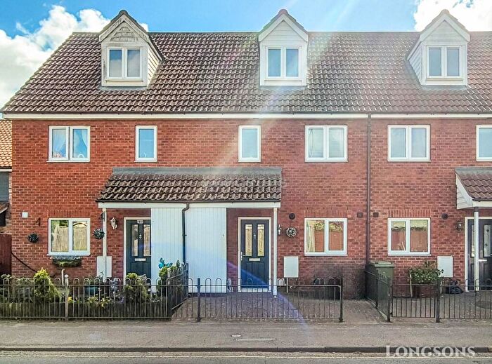 3 Bedroom Town House For Sale In Mill View Terrace, Swaffham, PE37