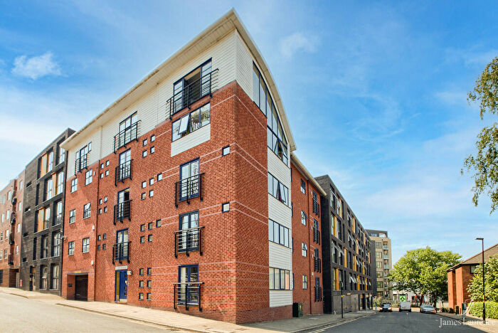 2 Bedroom Penthouse For Sale In Lexington Apartments, Scotland Street, Birmingham City Centre, B1