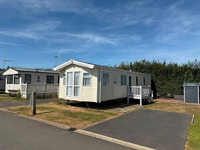 2 Bedroom Caravan For Sale In New Lands Caravan Park South Beach Road, PE31