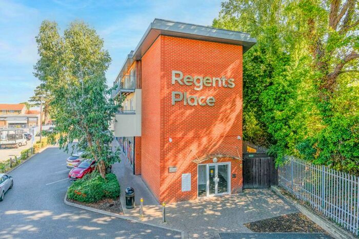 1 Bedroom Flat To Rent In Hersham Road, Walton-On-Thames, KT12