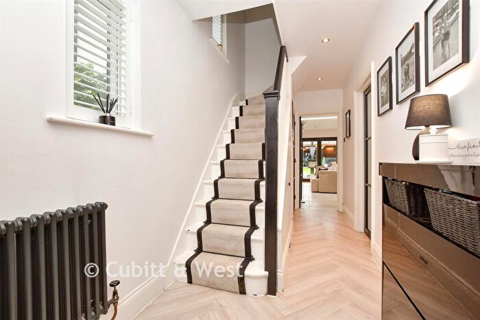 3 Bedroom End Of Terrace House For Sale In Bramblewood Close, Carshalton, Surrey, SM5
