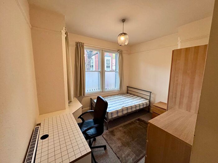 7 Bedroom Town House To Rent In Castle Boulevard, City Centre, NG7
