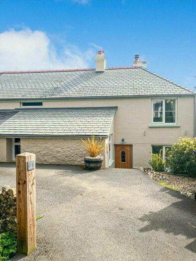 2 Bedroom Detached House To Rent In Bickleton, EX31