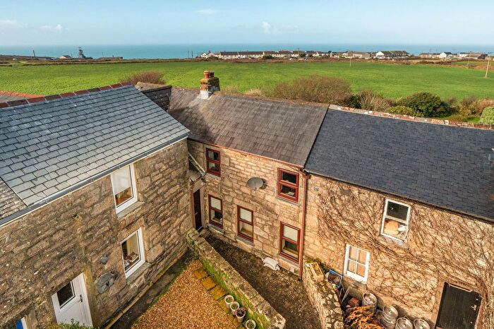 3 Bedroom Terraced House For Sale In The Square, Pendeen, TR19