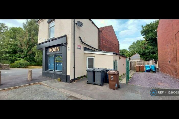 1 Bedroom Flat To Rent In Clarence Street, Royton, Oldham, OL2