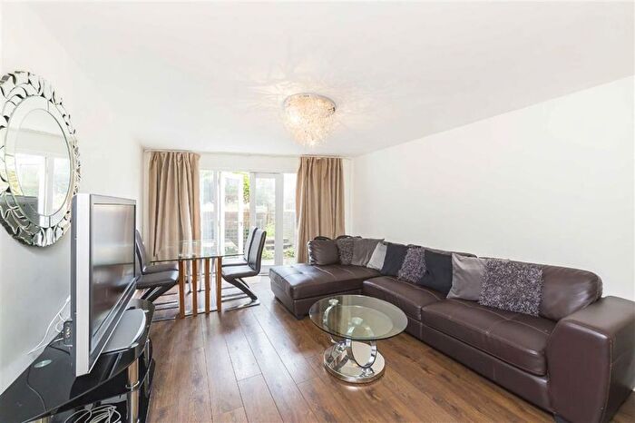 2 Bedroom Flat To Rent In Broadley Terrace, Marylebone, NW1