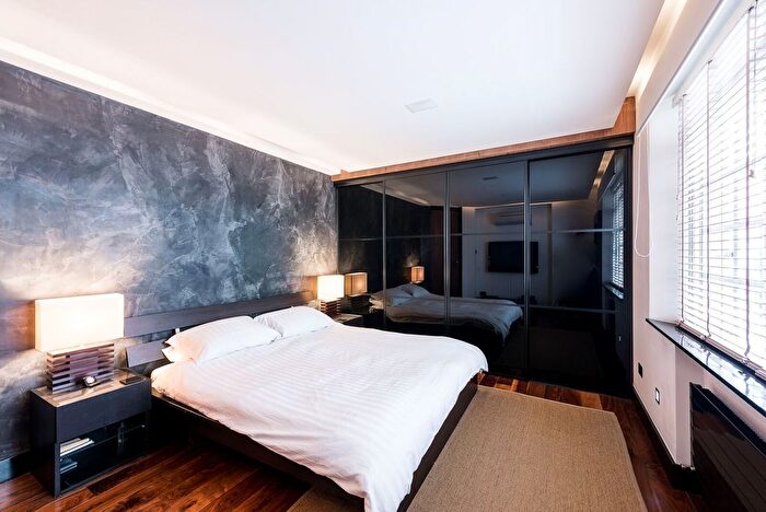 2 Bedroom Flat For Sale In Sloane Street, Chelsea, London, SW1X