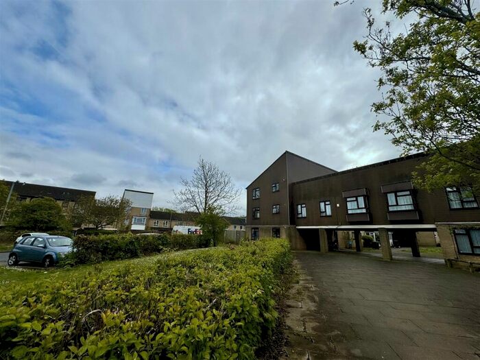 1 Bedroom Flat To Rent In Taylifers, Harlow, CM19