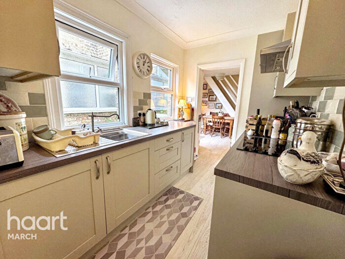 2 Bedroom Character Property For Sale In Doddington Road, Benwick, PE15