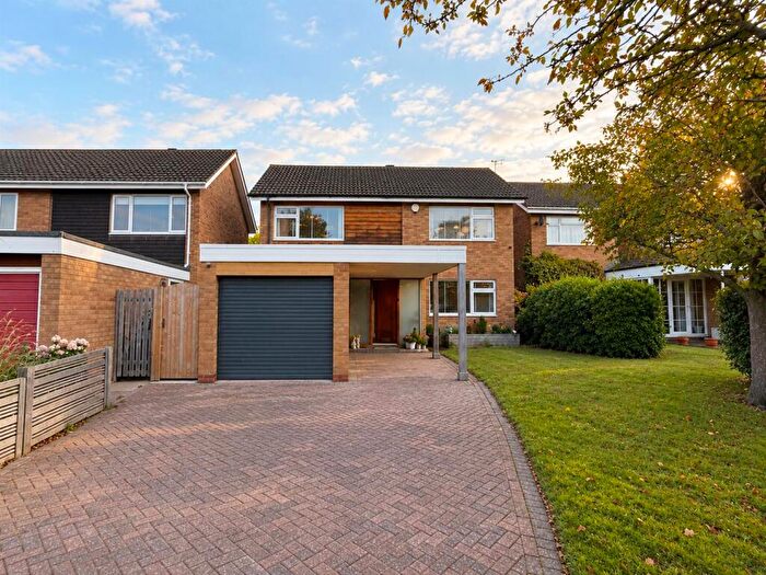 4 Bedroom Detached House For Sale In Fordham Avenue, Stratford-Upon-Avon, CV37