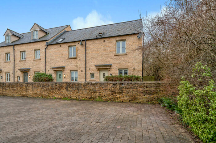 3 Bedroom End Of Terrace House For Sale In Ormand Close, Cirencester, Gloucestershire, GL7