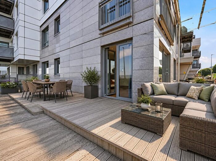2 Bedroom Flat For Sale In / Western Harbour Terrace, Edinburgh, EH6