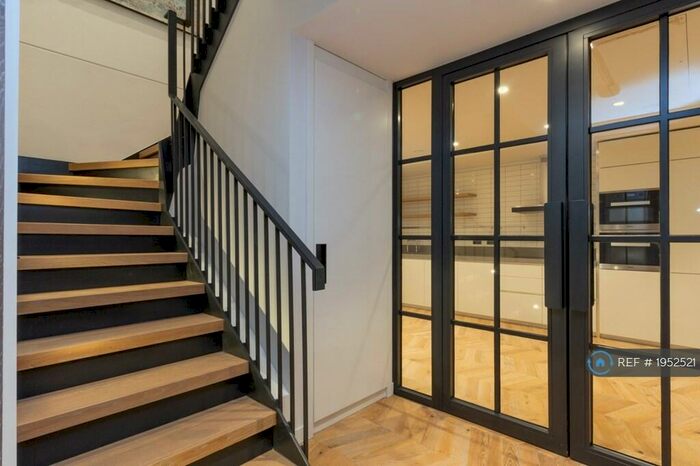 2 Bedroom Flat To Rent In Switch House East Battersea Power Station, London, SW11