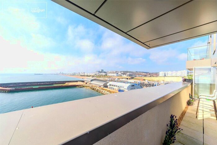 2 Bedroom Flat To Rent In Orion, The Broadwalk, Brighton Marina, BN2