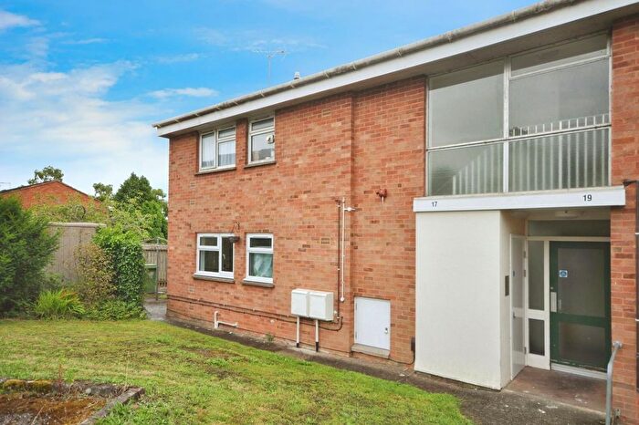 1 Bedroom Flat To Rent In Abbeville Close, Exeter, EX2