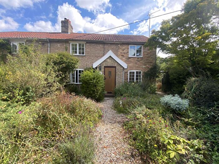 4 Bedroom Cottage For Sale In Rattlesden Road, Drinkstone, IP30