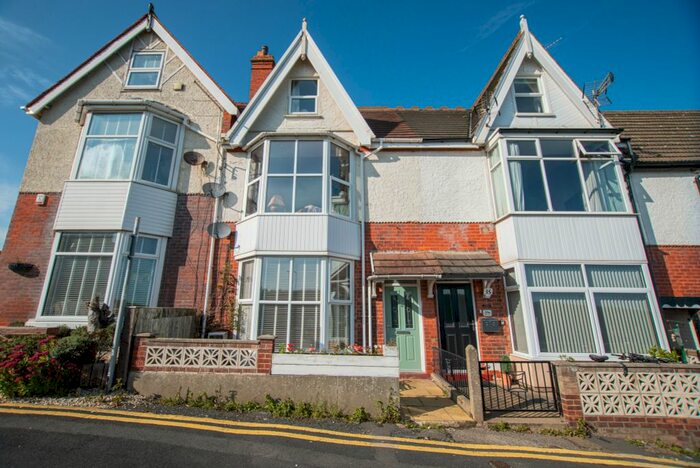 2 Bedroom Flat To Rent In Esplanade, Hornsea, HU18