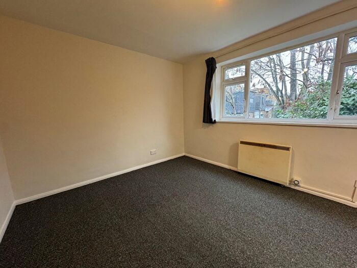 Studio To Rent In Askew Crescent, London, W12
