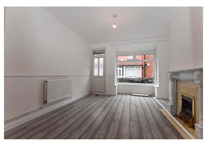 2 Bedroom Terraced House To Rent In Westbourne Avenue, Gloucester Street, Hull, Uk, HU4