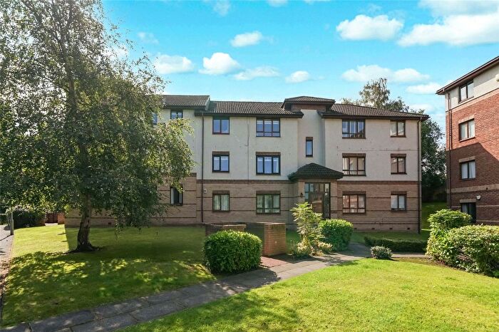 2 Bedroom Flat For Sale In William Street, Hamilton, Lanarkshire, ML3