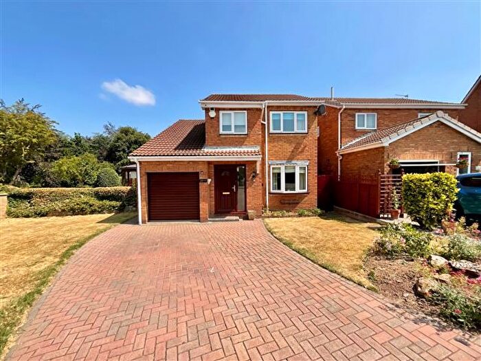 4 Bedroom Detached House For Sale In Manor Farm Close, Aughton, Sheffield, Rotherham, S26
