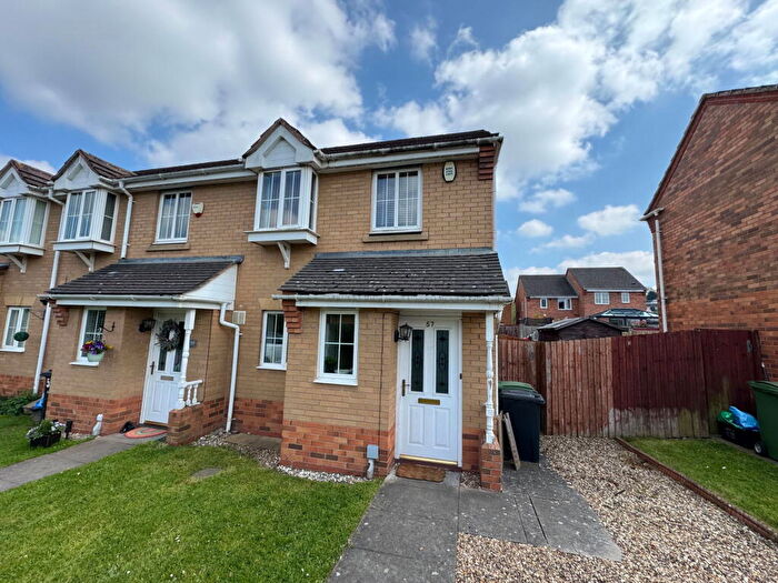 2 Bedroom End Of Terrace House To Rent In Severn Road, Halesowen, B63