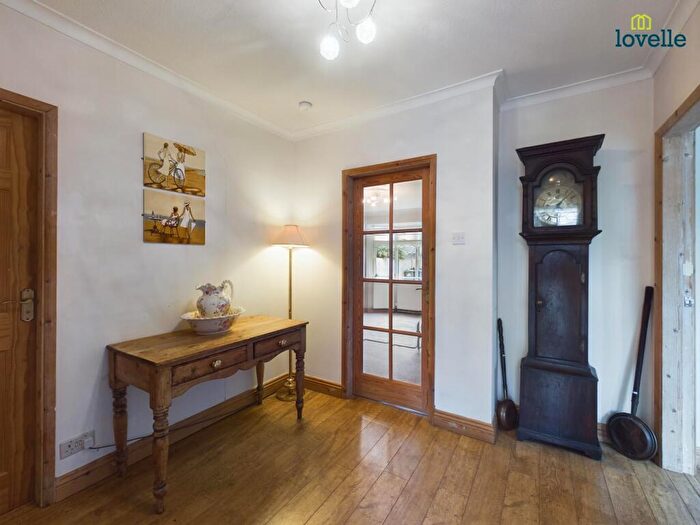 2 Bedroom Detached Bungalow For Sale In Caistor Road, Market Rasen, LN8