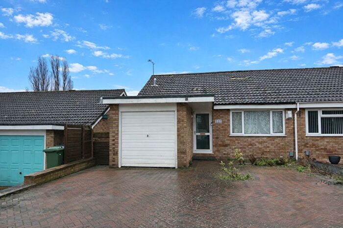 4 Bedroom Semi Detached House For Sale In Devon Road, Luton, LU2