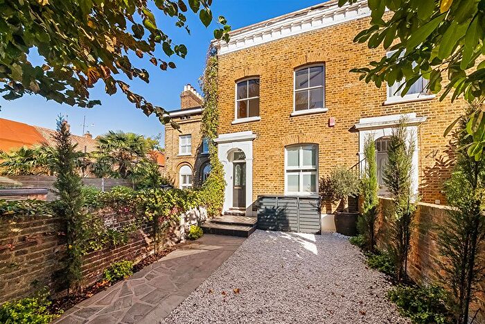 4 Bedroom End Of Terrace House To Rent In Bellenden Road, London, SE15