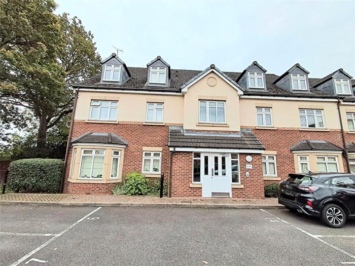 2 Bedroom Flat For Sale In Hailwood Drive, Great Barr, Birmingham, B43