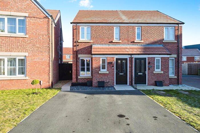 2 Bedroom Semi Detached House For Sale In Wilton Avenue, Hampton Gardens, Peterborough, PE7