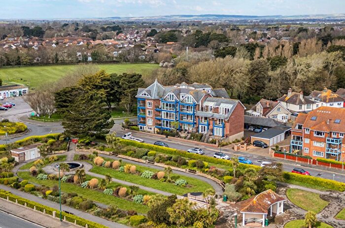 3 Bedroom Detached House For Sale In Kings Parade, Bognor Regis, PO21