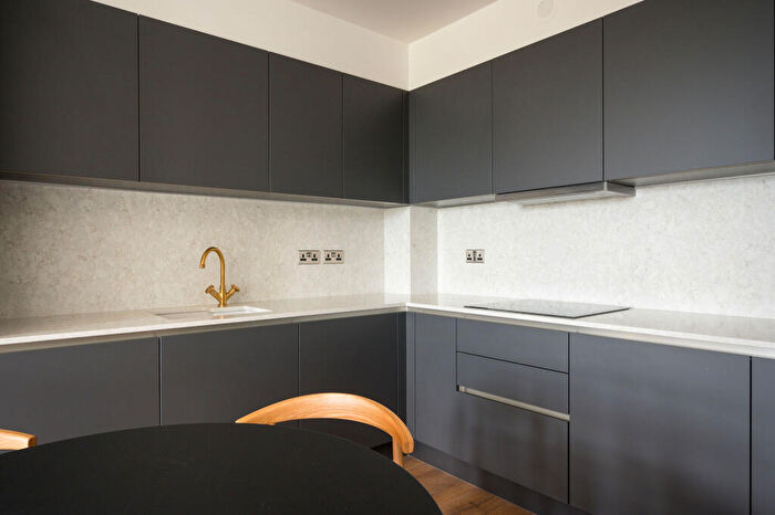 2 Bedroom Flat To Rent In Gessner Apartments, Watermead Way, Tottenham Hale, N17