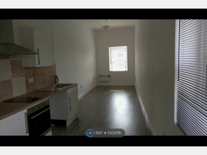 Studio To Rent In Stanley Road, Bootle, L20